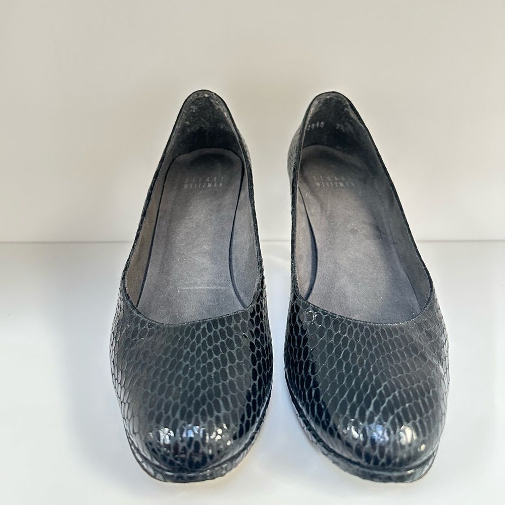 Stuart Weitzman Black Snakeskin Pumps, 7.5 - Picture 3 of 11
